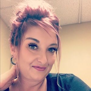 Meet your Posher, Mandy